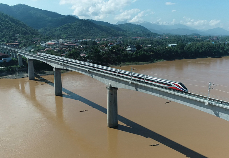 Book your trains in Laos